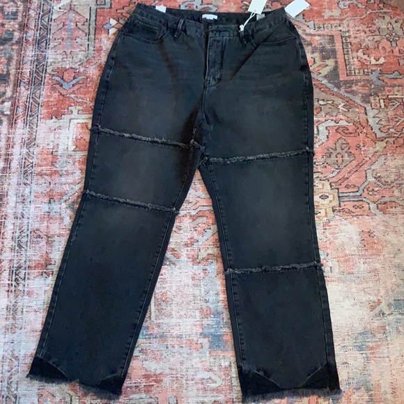 Good American Jeans - Picture 2 of 5